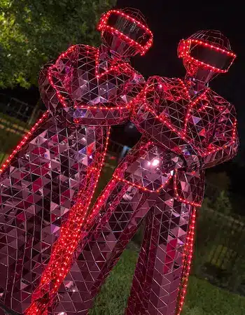 pink-mirror-robot-party-5